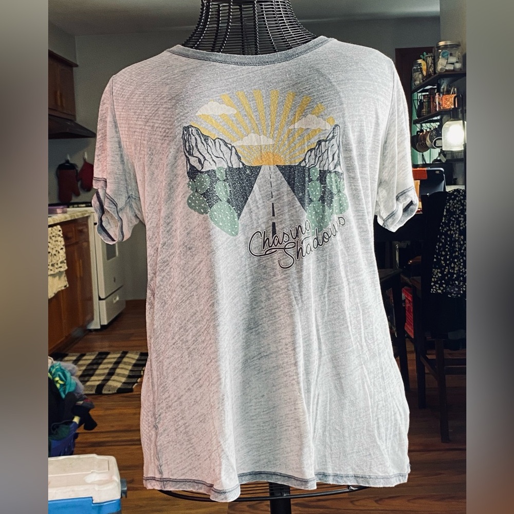 Torrid size 1 lightweight tee